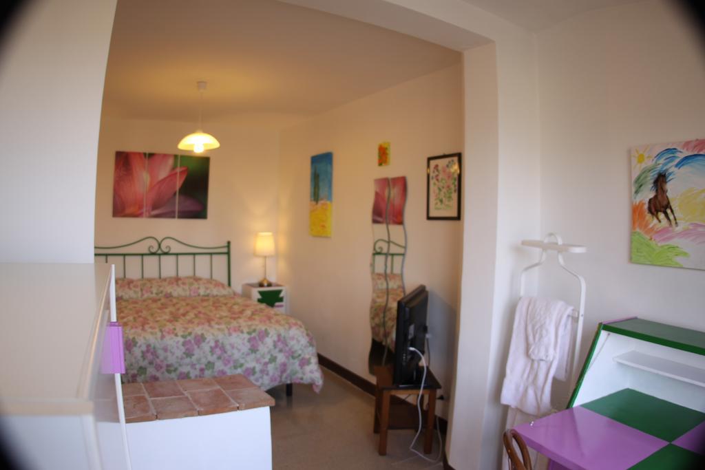 Casa Di Osio Bed & Breakfast Сиена Стая снимка